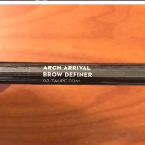 Sugar Arch arrival brow definer